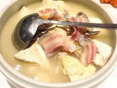 咸虾菌菇煨豆腐-壹零捌道·北京烤鸭(车公庄店)