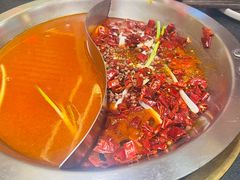 -沸炉重庆老火锅(军事博物馆店)
