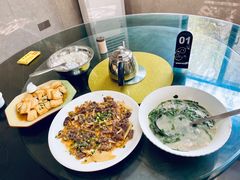 -奇荣饭店