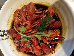 -龙巢盱眙龙虾·牛蛙·烧烤宵夜(八卦岭店)