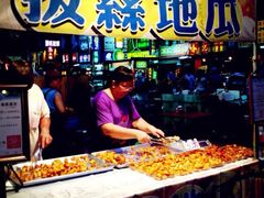 -六合夜市