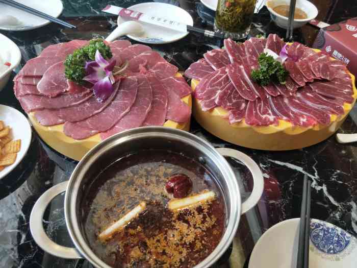 宣德火锅·清真-"感觉越来越不好吃还贵没团购了还不如吃自助.