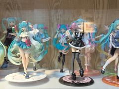 -七七漫品动漫店