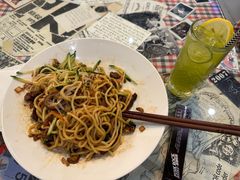 -鼓楼吃面·肉啃肉(南锣鼓巷店)