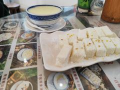 -周大娘牛乳(旧寨古村总店)