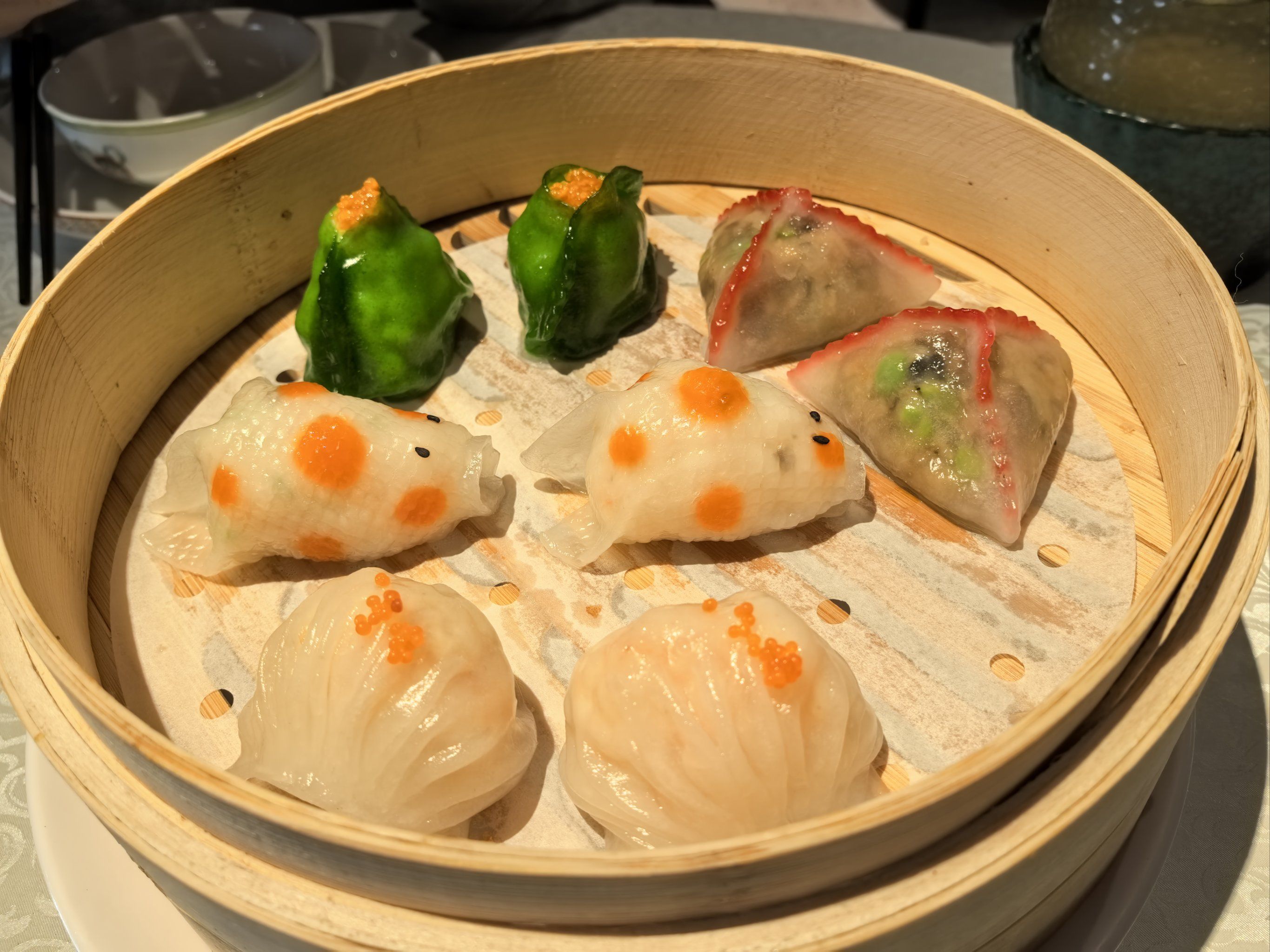 点了点心拼盘,各种都能尝到,小点心很精致