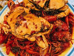 香辣膏蟹-三妹小龙虾·黄油蟹(华侨城总店)