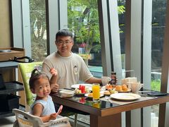 -筠咖啡西餐厅(上海国展宝龙丽筠酒店)