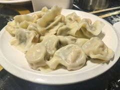韭菜鸡蛋三鲜饺子-金海湾海鲜总店