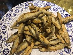炸小鱼-赵记煎饼卷大葱(泰山大街店)