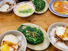 卤肉饭加蛋-天天利美食坊