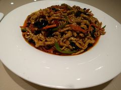 -老码头黑皮肘子锅包肉(赣水路店)