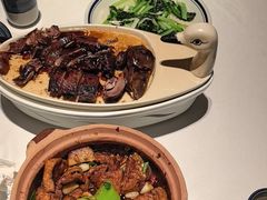 -八府香鸭·啫啫煲(华山路店)