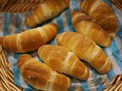 -沁屋面包店(人民东路店)