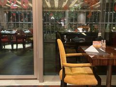 -君来湖滨饭店·玫瑰园