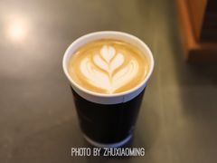 -星巴克臻选(上海虹桥新天地三店)