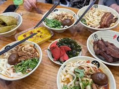 -任记七中刀削面(总店)