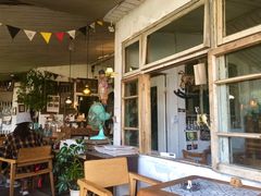 露天位-懒鱼时光馆(沙坪坝店)