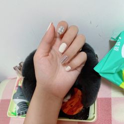 -瞧·享轻奢美甲美睫