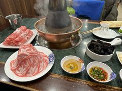 -楼外楼肥羊木炭火锅居(乐群街店)