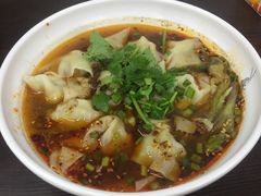 香麻抄手-耙豌豆重庆小面