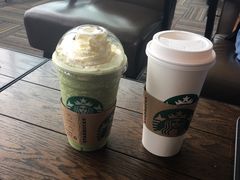 -星巴克臻选(盐城金鹰聚龙湖店)