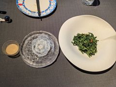 凉拌桑叶尖-肆月河豚·新淮扬菜·烤鸭(中关村店)
