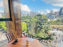 -包整·丝娃娃(甲秀楼景观店)