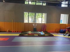 -小小特工运动馆(宝山三邻桥中心)