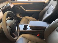 -TESLA 特斯拉(上海太古汇体验店)