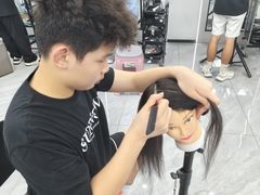 -首脑美容美发化妆美甲培训学校(长沙校区)