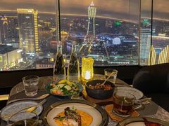 -Hi City·城市之巅