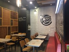 等位区-汉堡王(EAC欧美中心店)