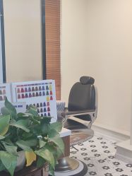 -理昂男士理发店 Barber shop