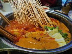 -钢管厂五区小郡肝串串香(蜀都万达店)