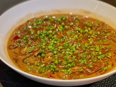 沙蒜烧豆面-新荣记(BFC外滩金融中心店)