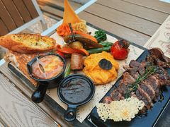 -Mark&Mars Restaurant