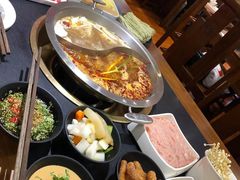 -沸炉重庆老火锅(军事博物馆店)