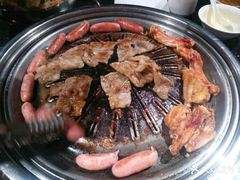 -围炉肉舍•炭烤活鳗•丹东海鲜烤肉(步行街店)