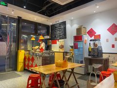 -柳州肥姨妈大骨螺蛳粉(曹路店)