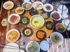 -蓝田九大碗民俗食府(蓝田店)