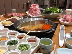 -额尔敦传统涮.冰煮羊火锅(乌兰察布体育场店)