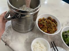 -红色湘菜馆(春风店)