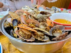 精品什锦海鲜锅-永红源·啤酒烧烤海鲜大排档(台柳路店)