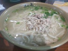 -亮亮面馆(经六路店)