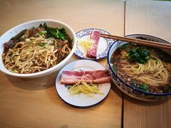 -镇南锅盖面馆(解放路店)