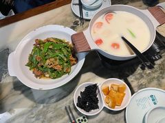 -佬麻雀·新湘菜(珠海金发购物中心店)