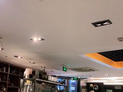 -新大咀港式茶餐厅(宝山万达店)