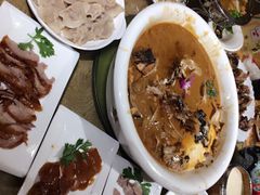 -阿三鱼头泡饼·家常菜