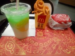 -麦当劳(百联西郊购物中心店)